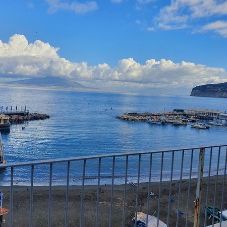 Appartement Il Borgo Antico Sorrento Sea View Extérieur photo